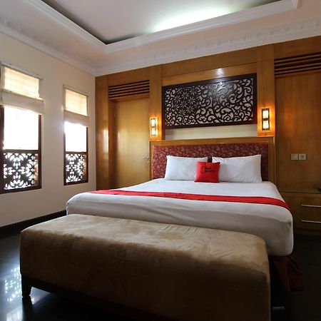 Reddoorz Plus Near Tugu Jogja 2 Γιογκιακάρτα Εξωτερικό φωτογραφία