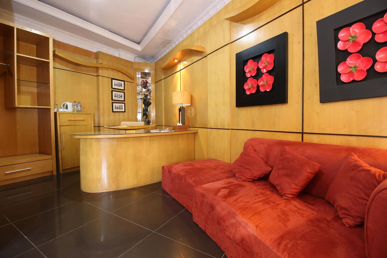 Reddoorz Plus Near Tugu Jogja 2 Γιογκιακάρτα Εξωτερικό φωτογραφία