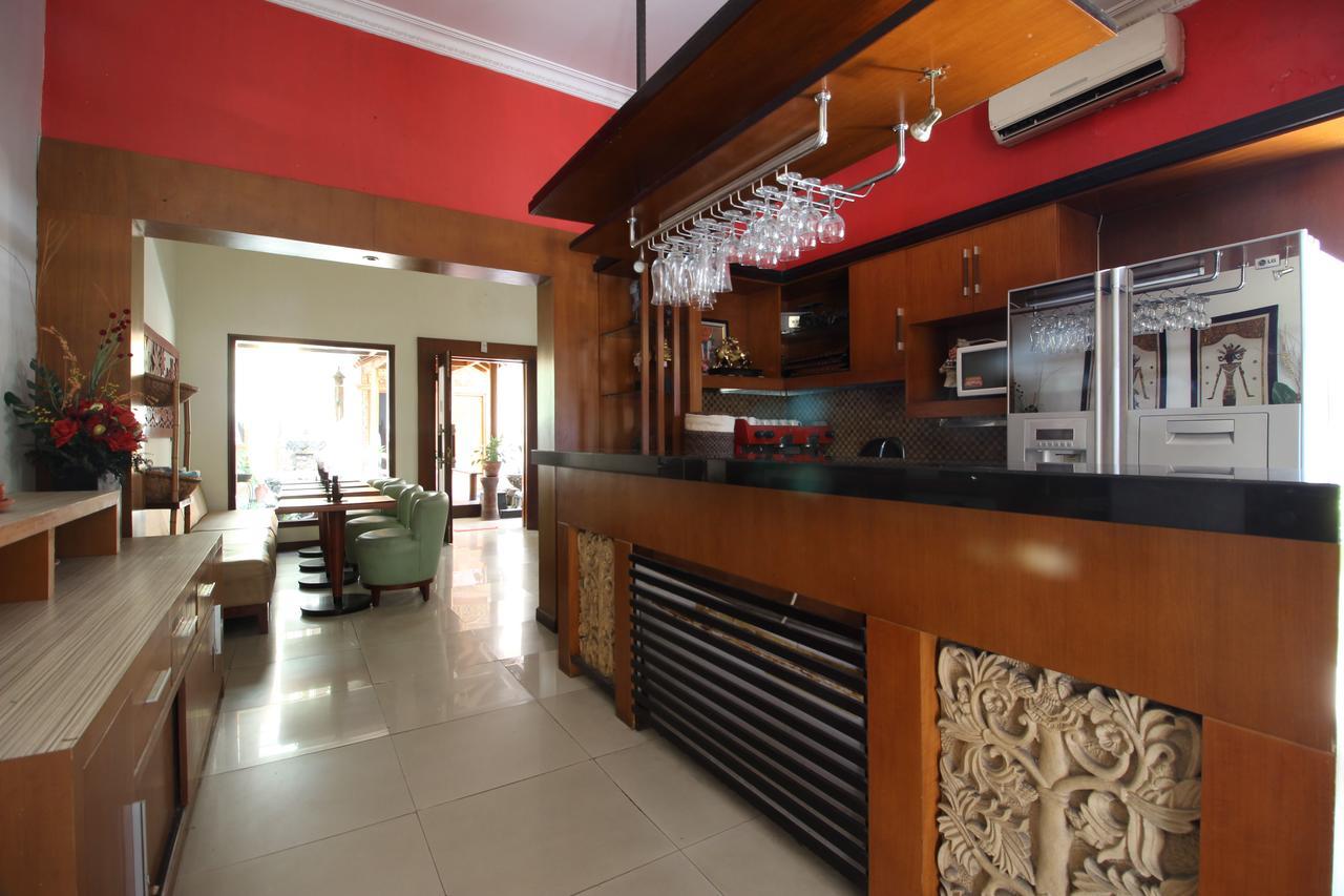 Reddoorz Plus Near Tugu Jogja 2 Γιογκιακάρτα Εξωτερικό φωτογραφία